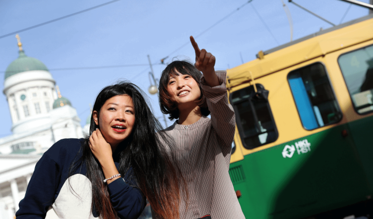 Marketing para turistas chinos: ¿Cómo atraer viajeros de China a su complejo turístico?